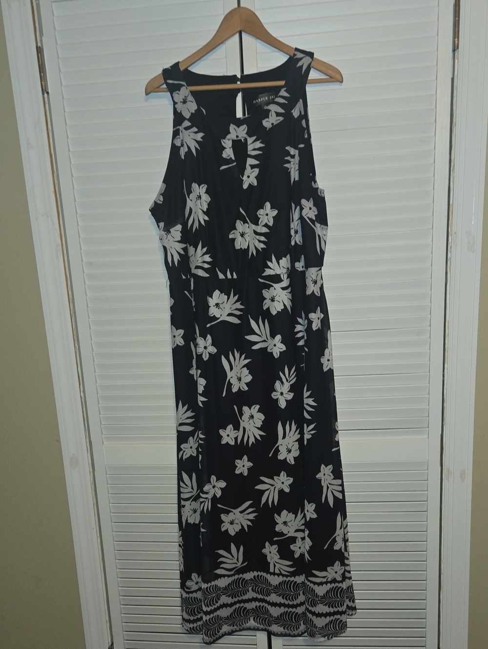 Sleeveless Black Floral Maxi Dress